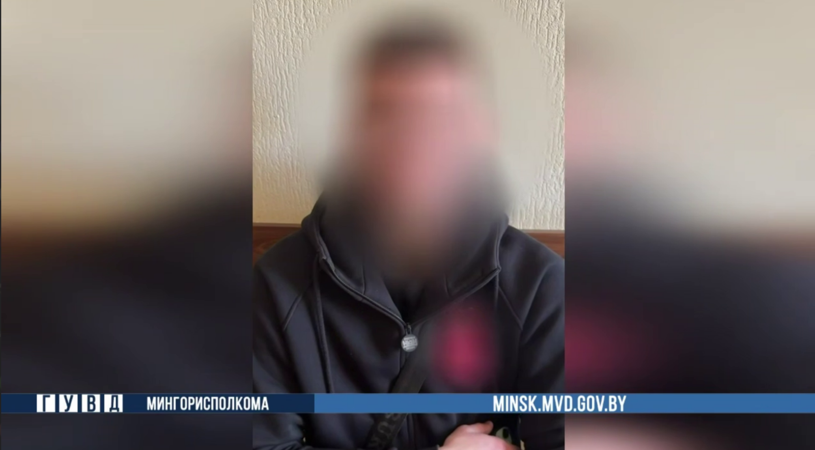 парень украл доллары парень украл доллары
