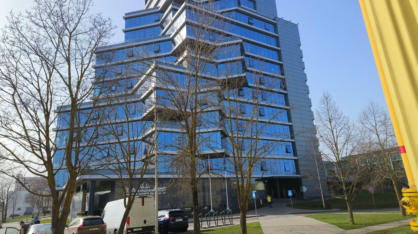 здание Белгазпромбанка в Минске