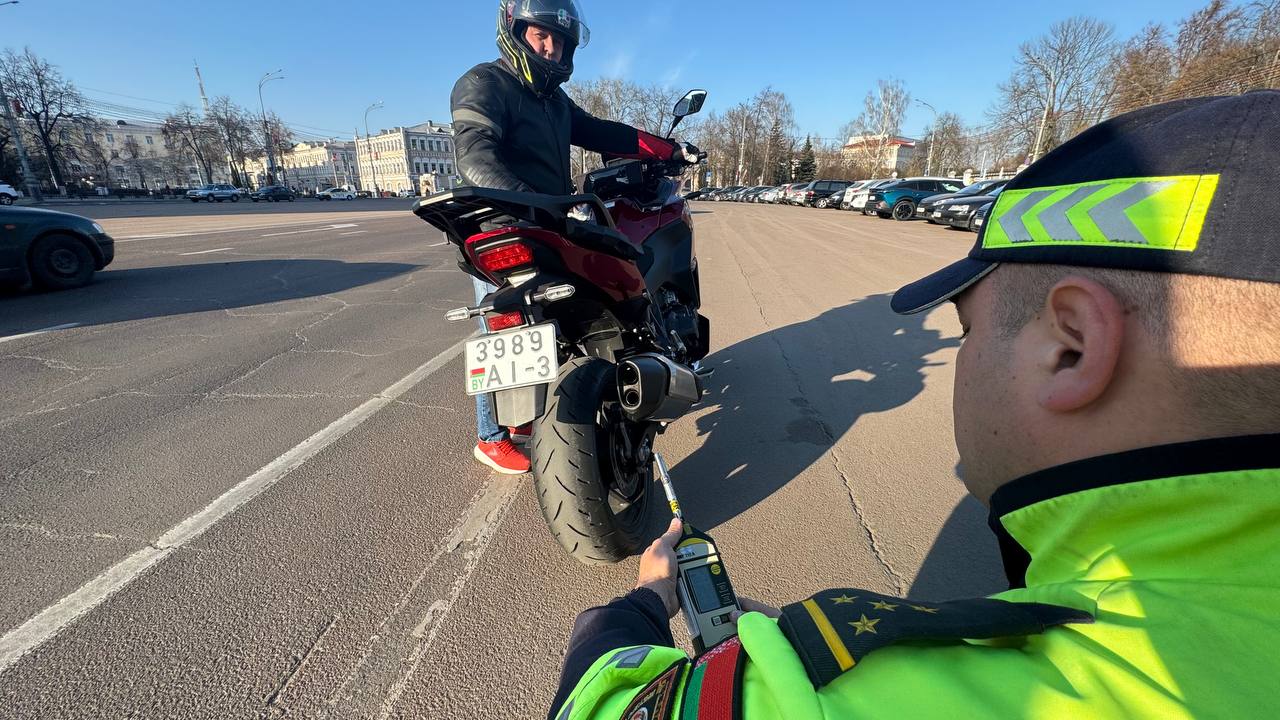 ГАИ и мотоцикл