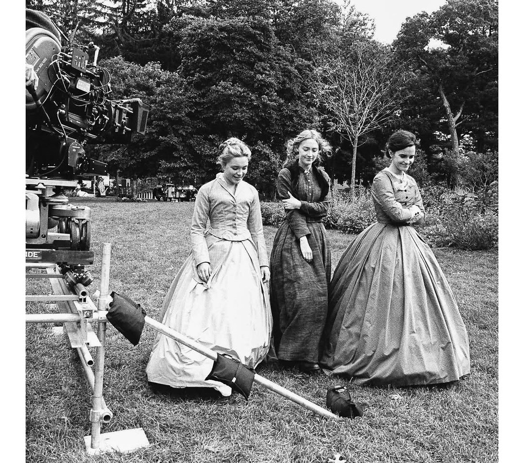 Эмма на съемках "Маленьких женщин", фото из ее Инстаграм