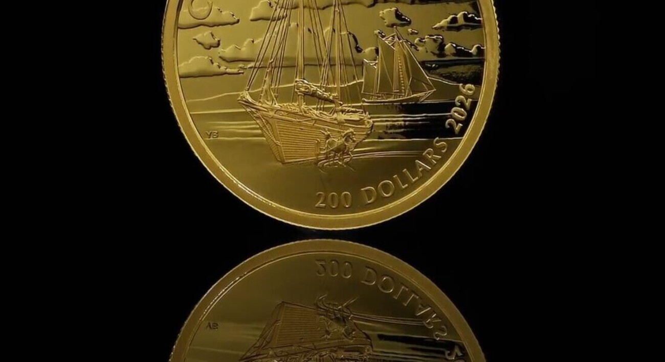 золотая монета на 200 канадских долларов