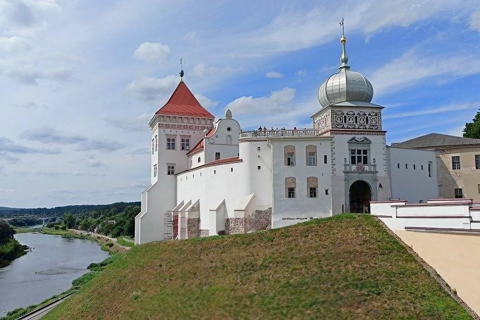 2-Старый замок в Гродно после реконструкции.jpeg