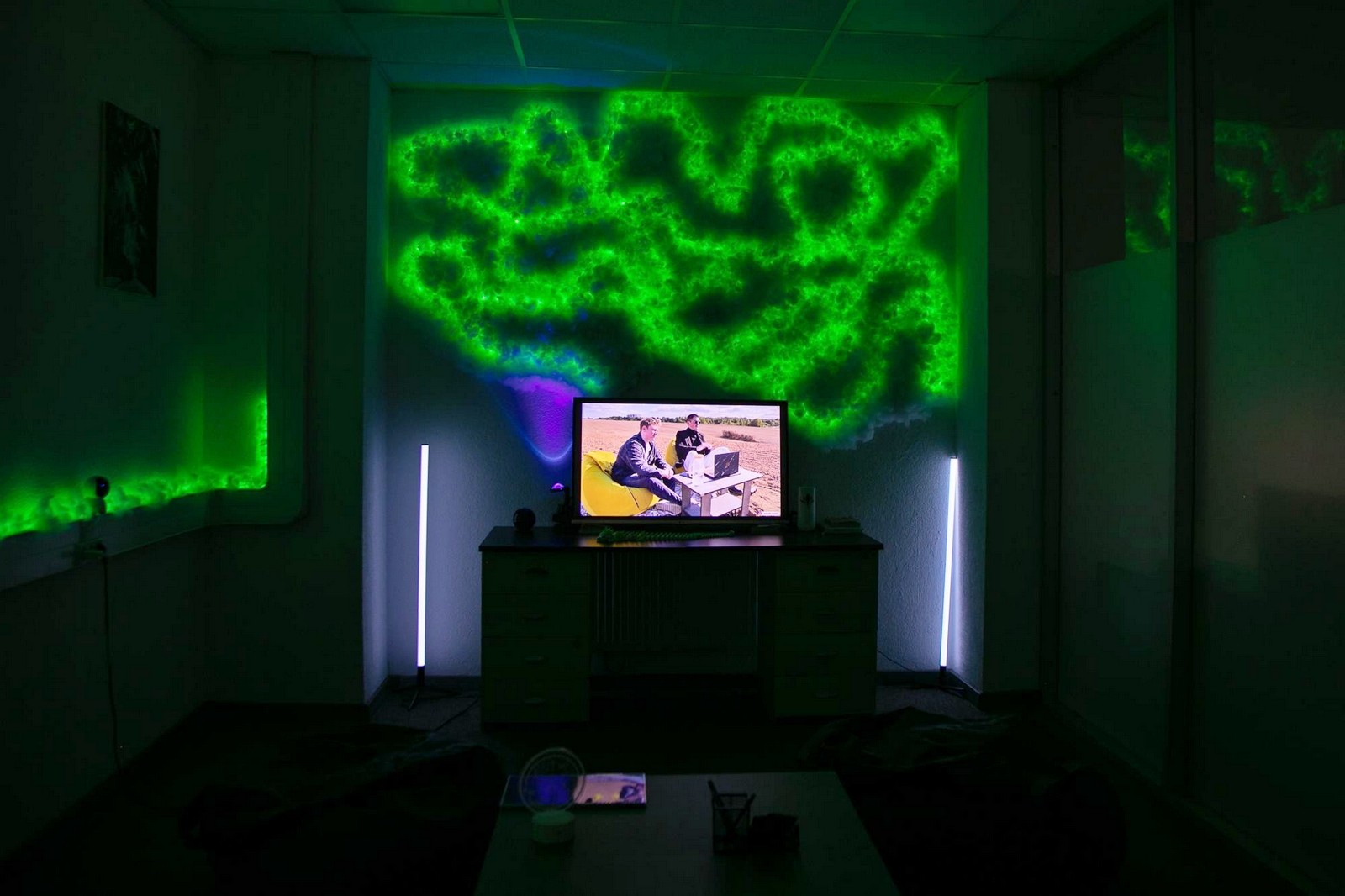 3-Комната для переговоров в офисе Digital Fi.jpg