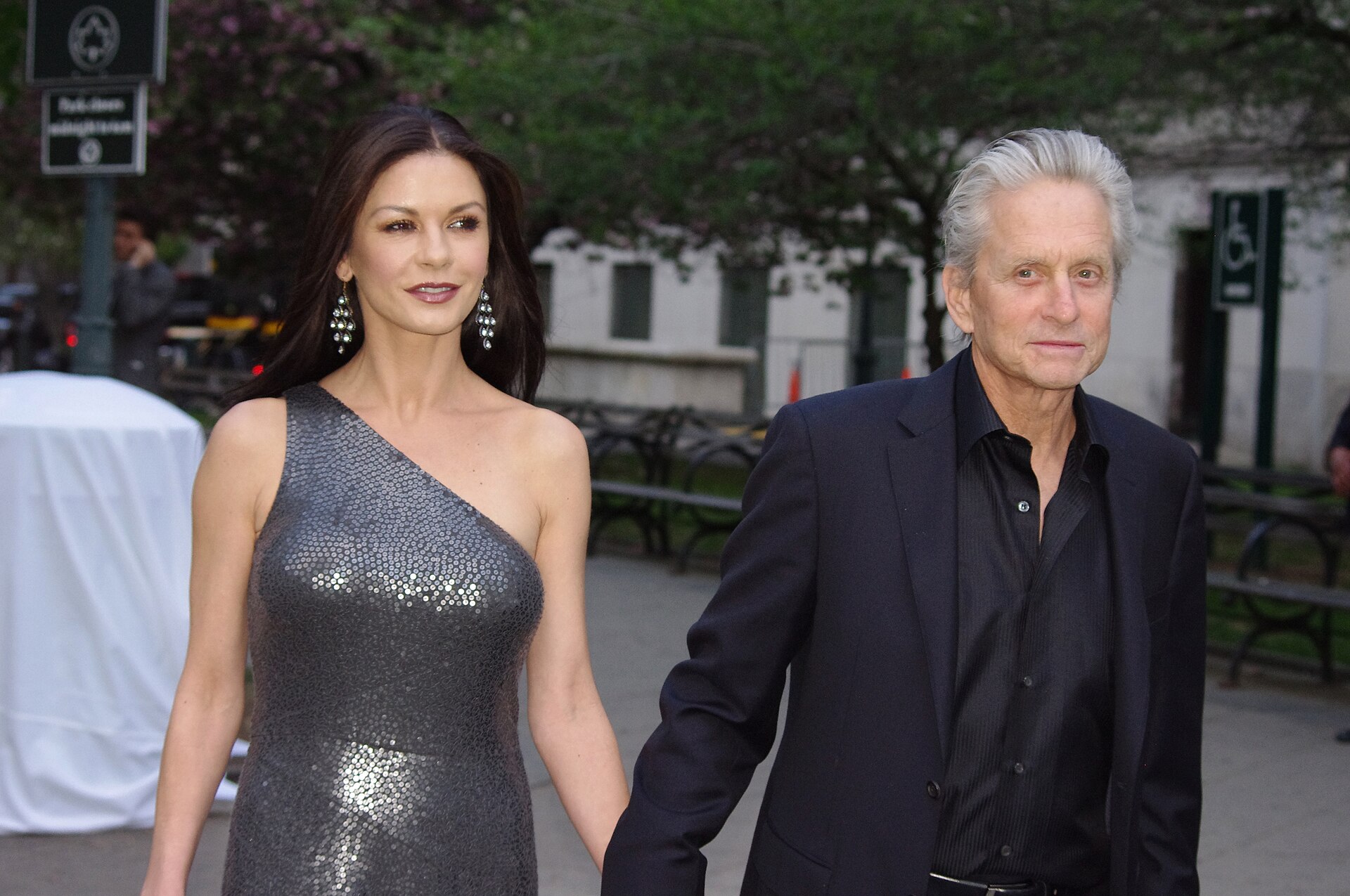 Catherine_Zeta-Jones_Michael_Douglas_2012_Shankbone.jpg