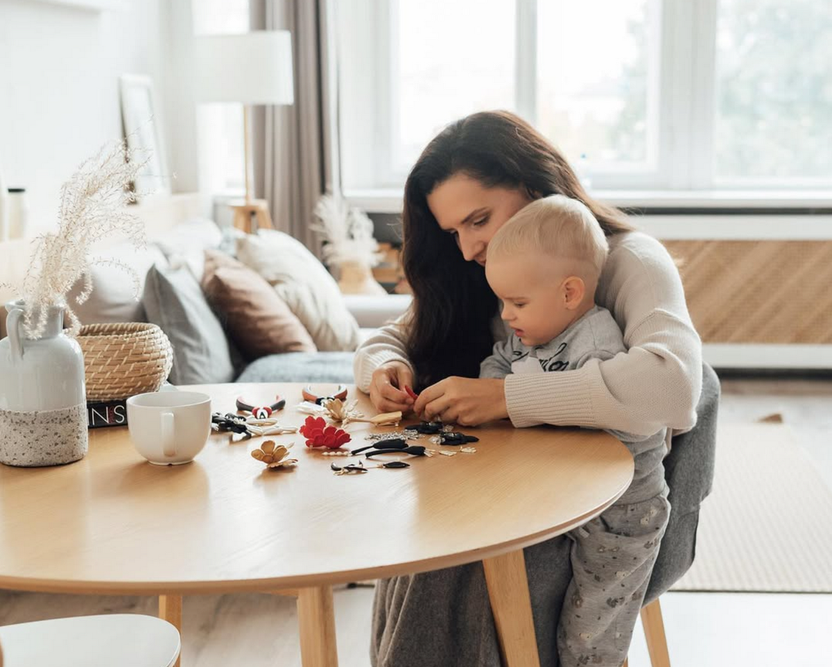 18-Мила Игнатик с сыном.png