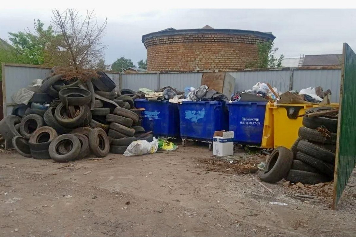 3-Шины на площадке КГО.jpg 3-Шины на площадке КГО.jpg