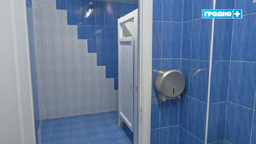 школьный туалет школьный туалет.jpg