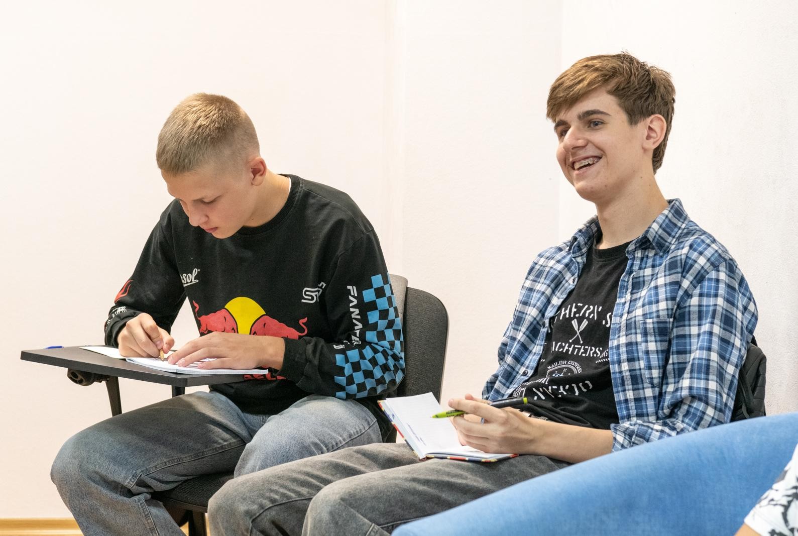 3-Слева направо воспитанники Центра Егор и Артур.jpg