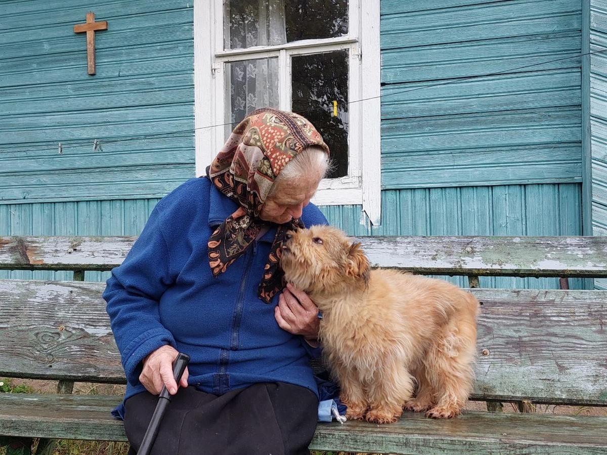 Нікога не баюся, нікому не падчыняюся”. История 86-летней бабушки Гени,  последней жительницы деревни Залесье | СмартПресс