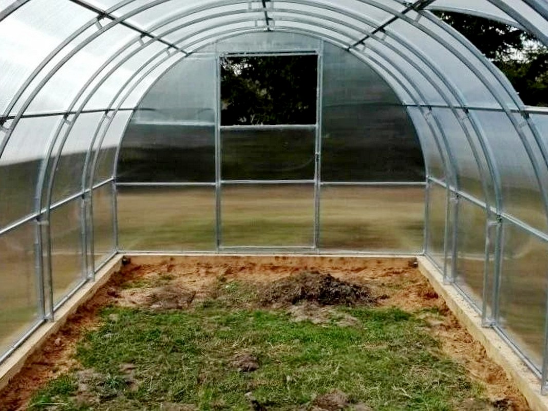 8-Теплица с усиленным каркасом.jpg