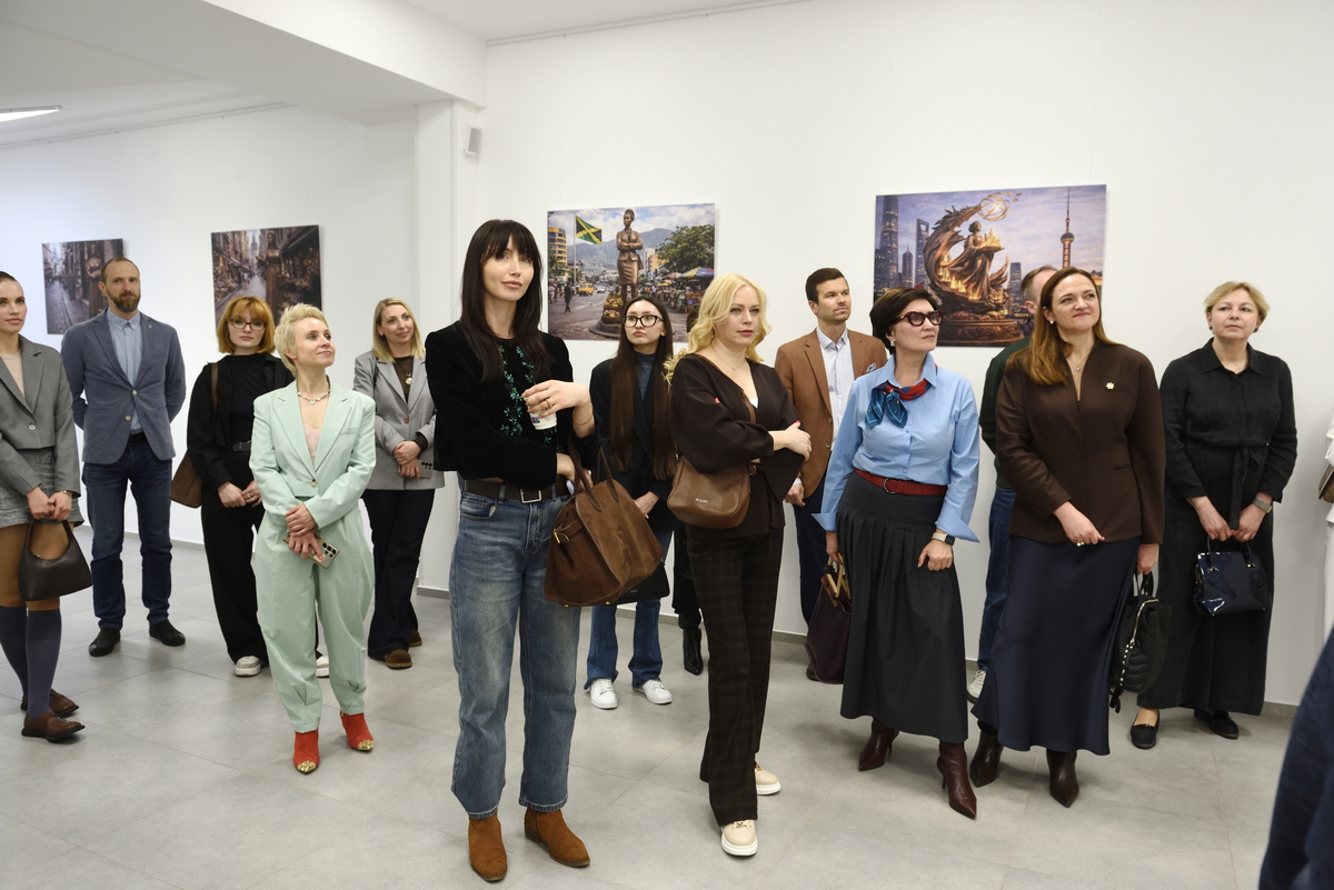 Женщинам особенно было интересно узнать, как другие дамы делали карьеру 