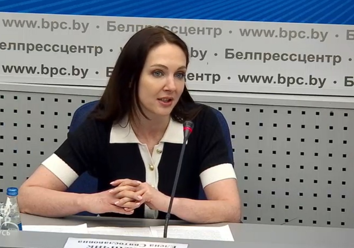 Елена Отливанчик, стоп-кадр из видеотрансляции