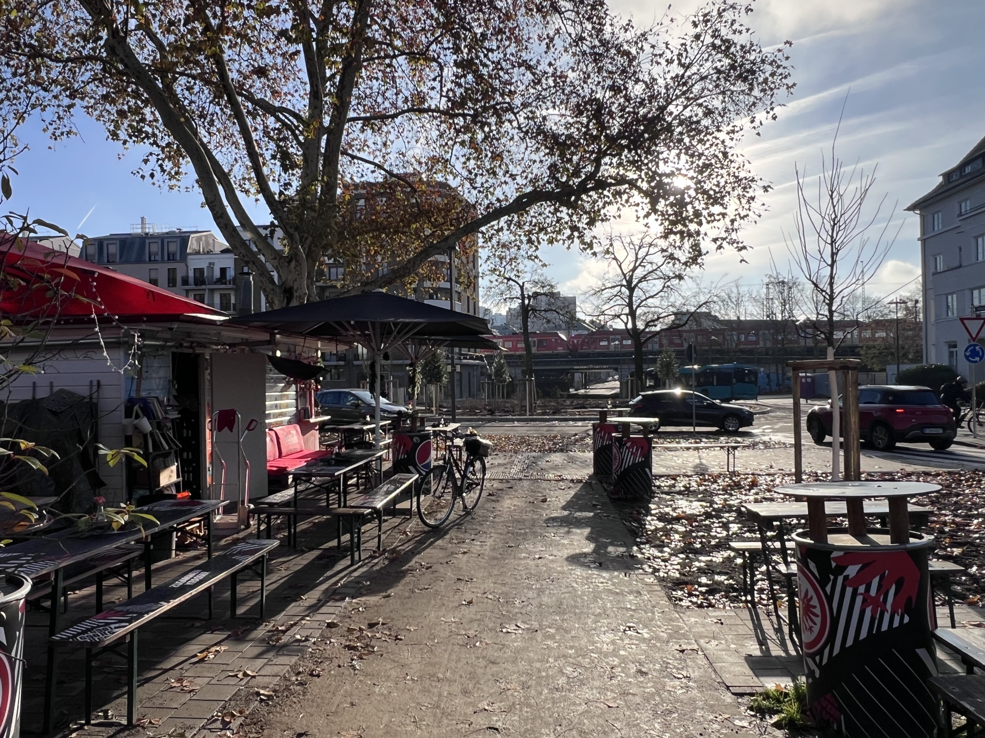 Уличное кафе в районе Ostend Sachsenhausen