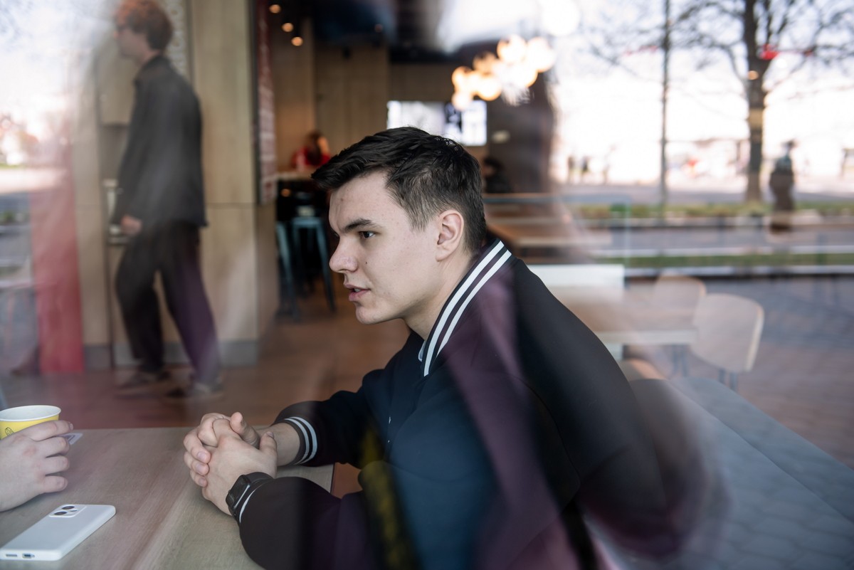 Хоккеист Матвей Шидловский 2.jpg