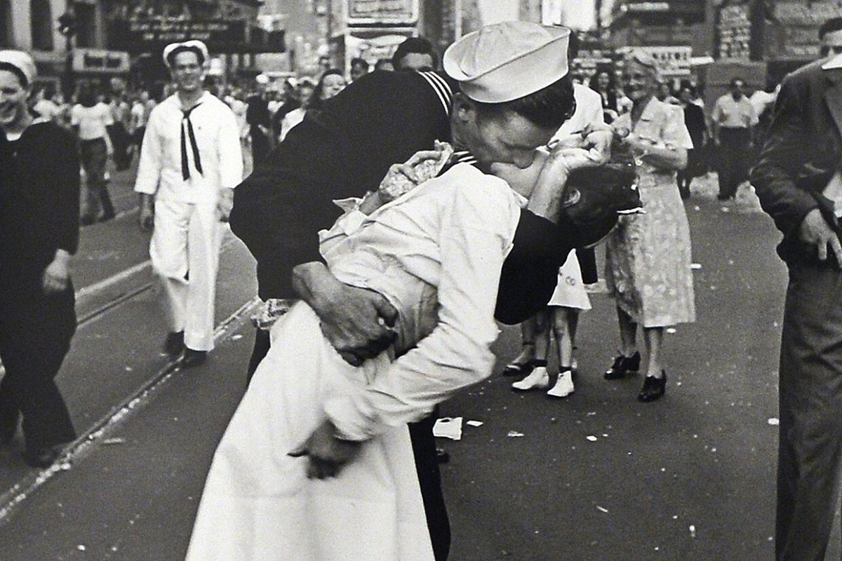 Поцелуй на Таймс-сквер