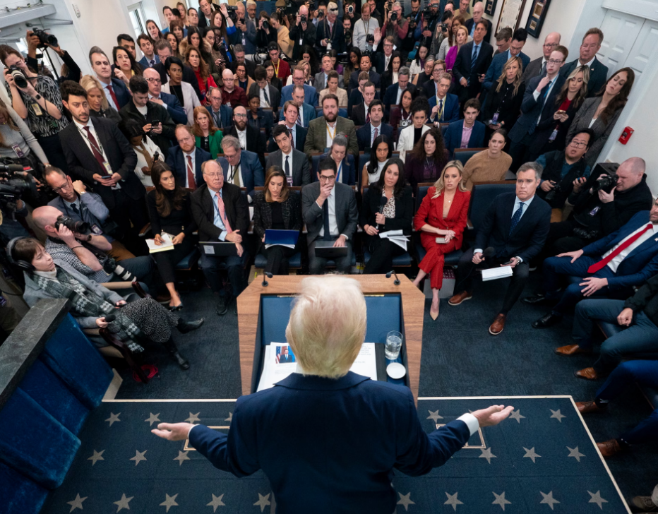 Трамп и СМИ.png