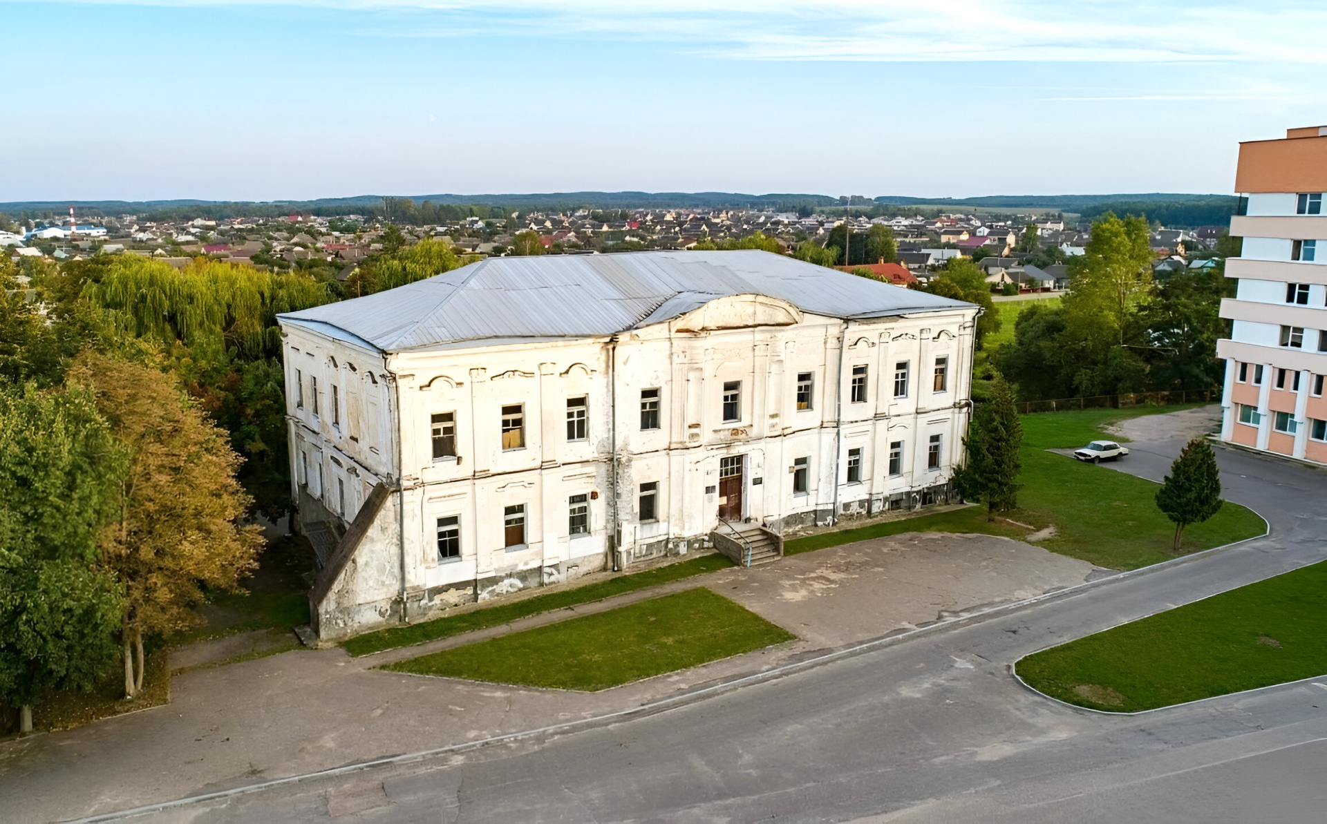 Дворец Радзивиллов в Дятлово (1).jpg