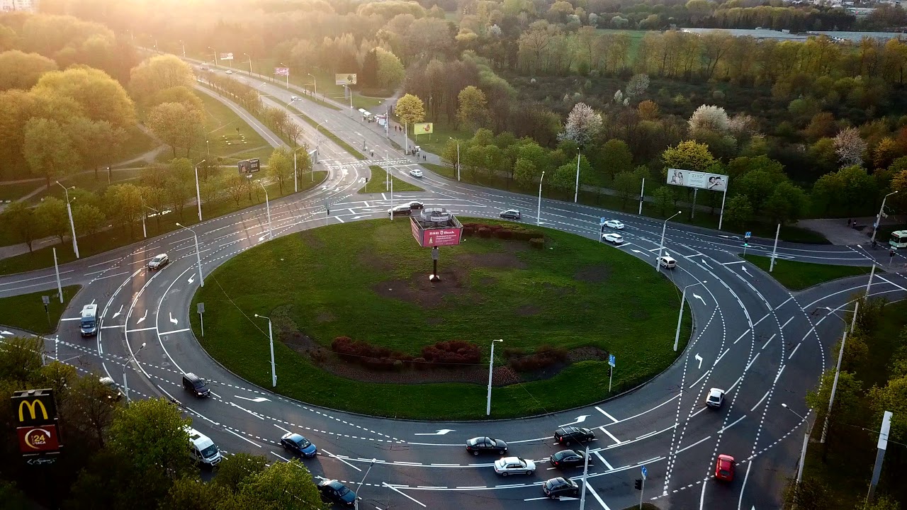 Площадь Бангалор в Минске.jpg