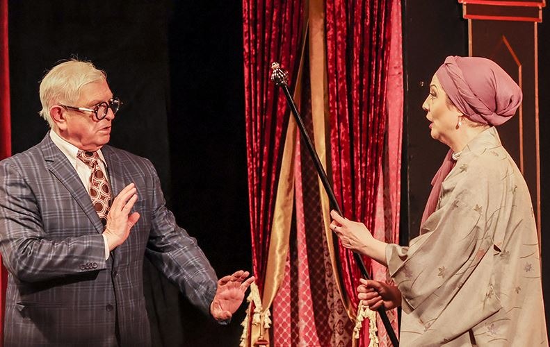 Аверченко в Минске: российский режиссер поставил «Круги на воде» на сцене КДТ