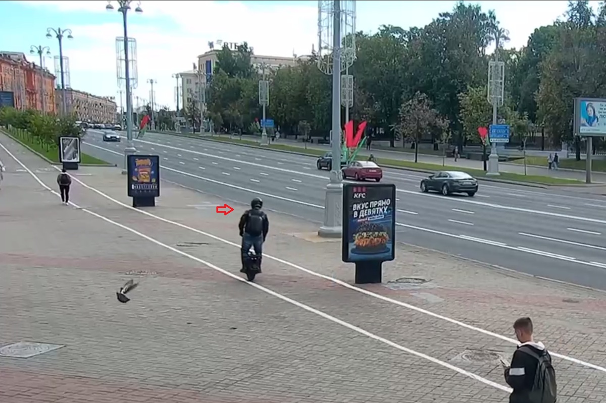 гонщик на моноколесе гонщик на моноколесе