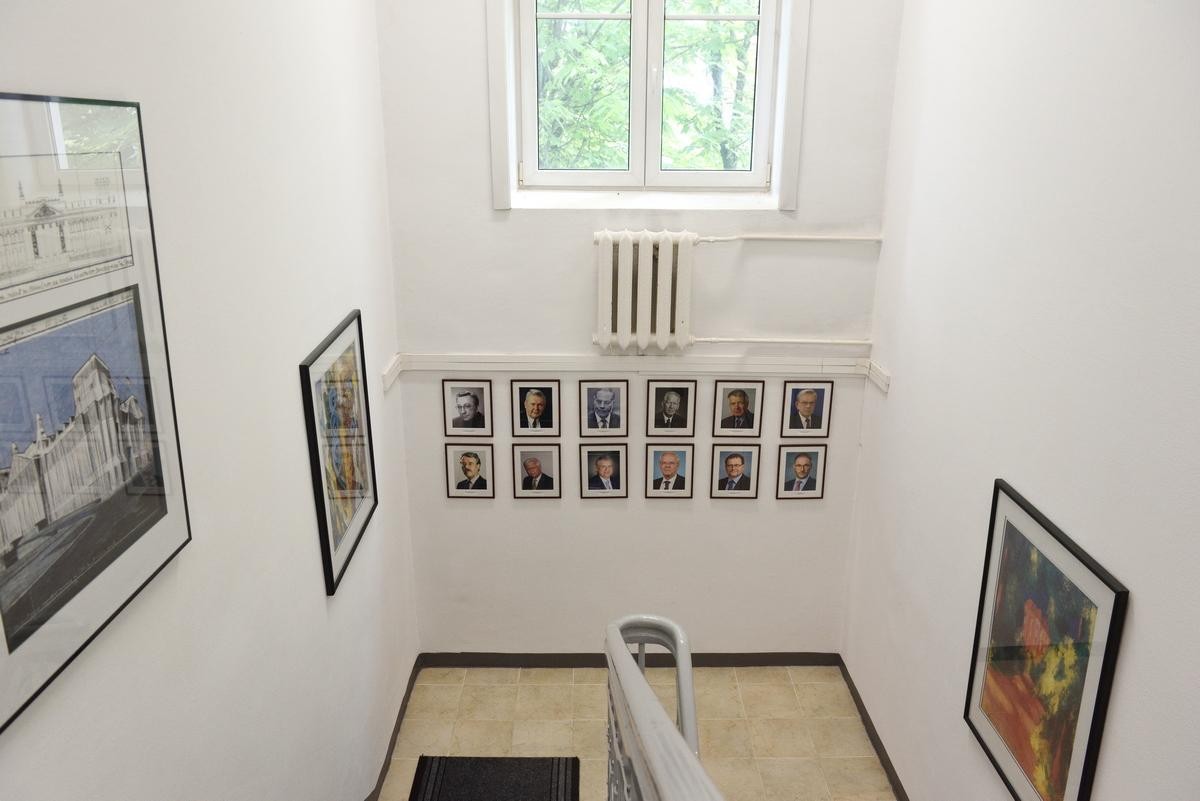 4-Фото всех глав дипмиссии ФРГ Посольство Германии.jpg