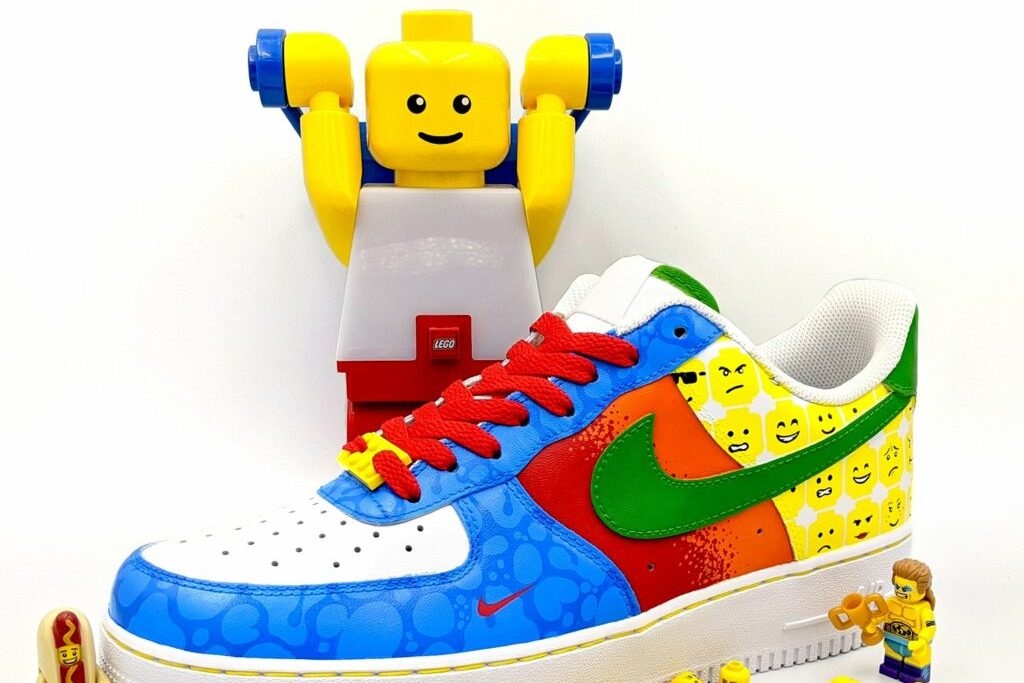 Коллаборация NIKE и LEGO