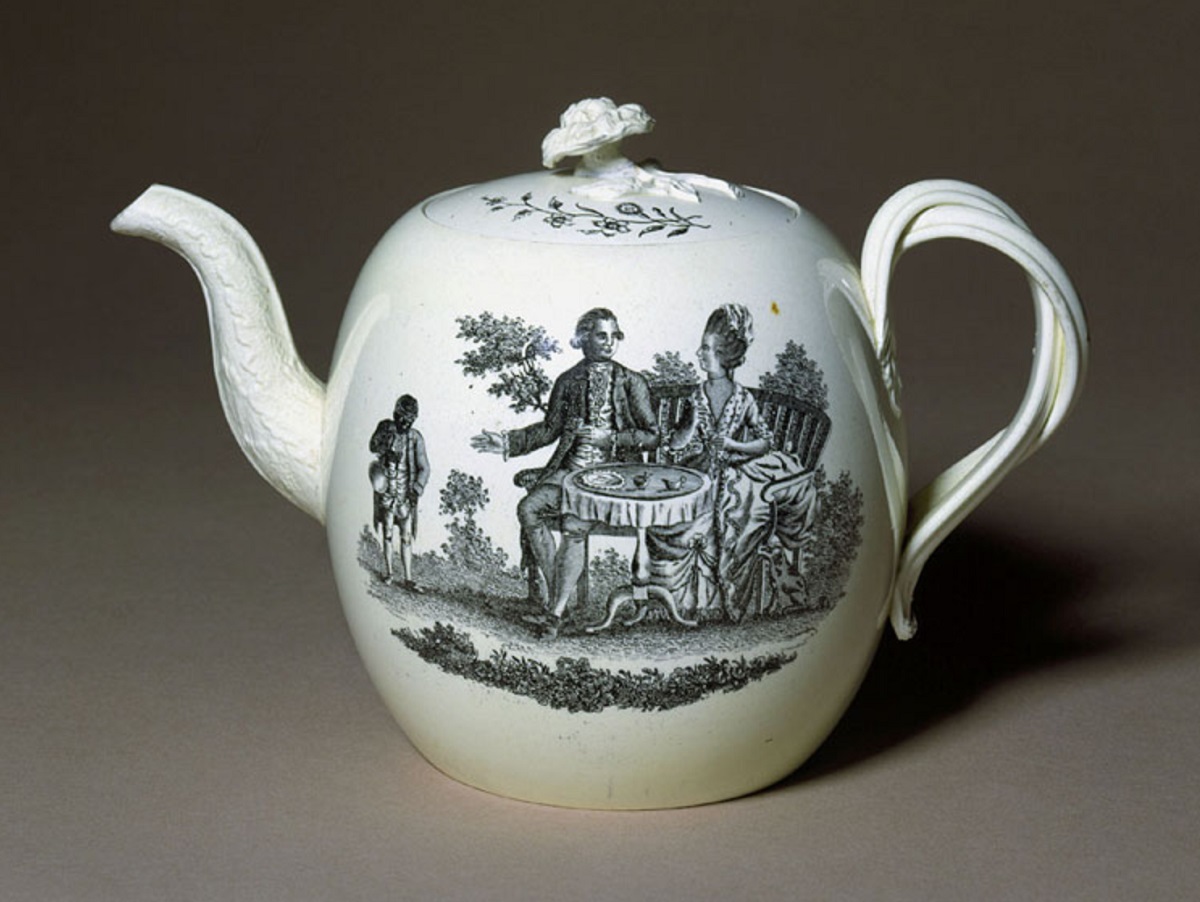 Чайник, ок. 1775–1780 гг. Чайник, ок. 1775–1780 гг.