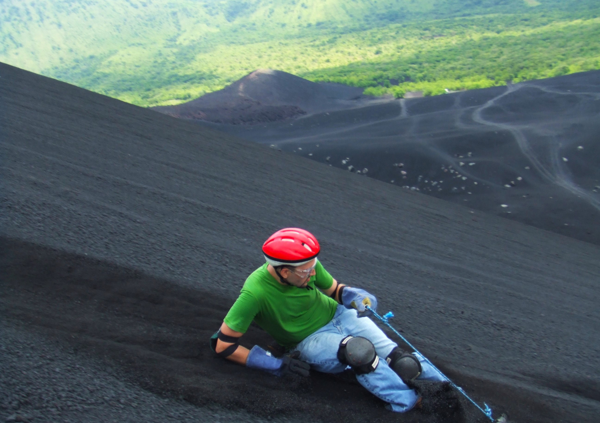 Volcano_Boarding_Cerro_Negro.jpg