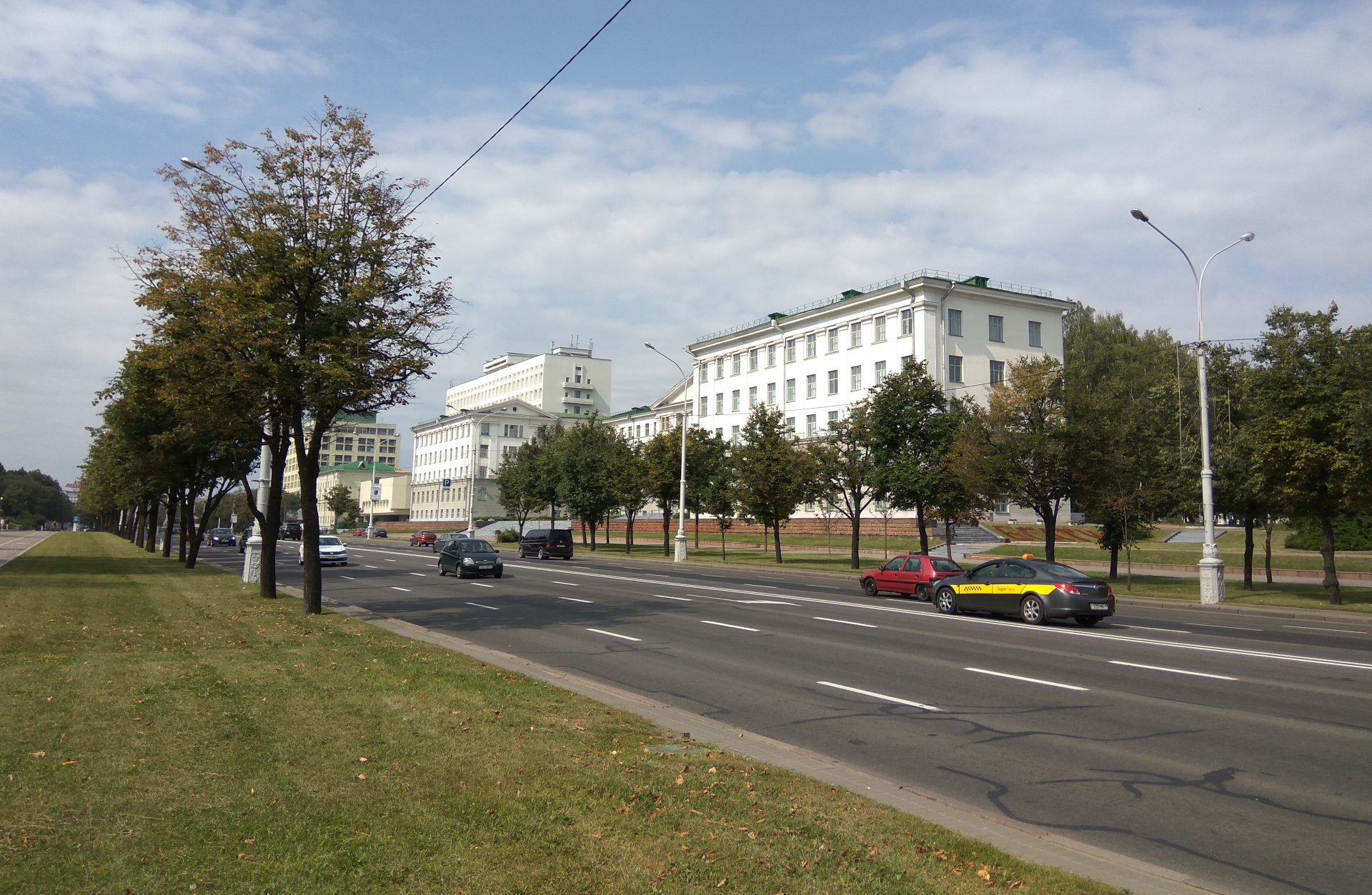БГАТУ в Минске.jpg