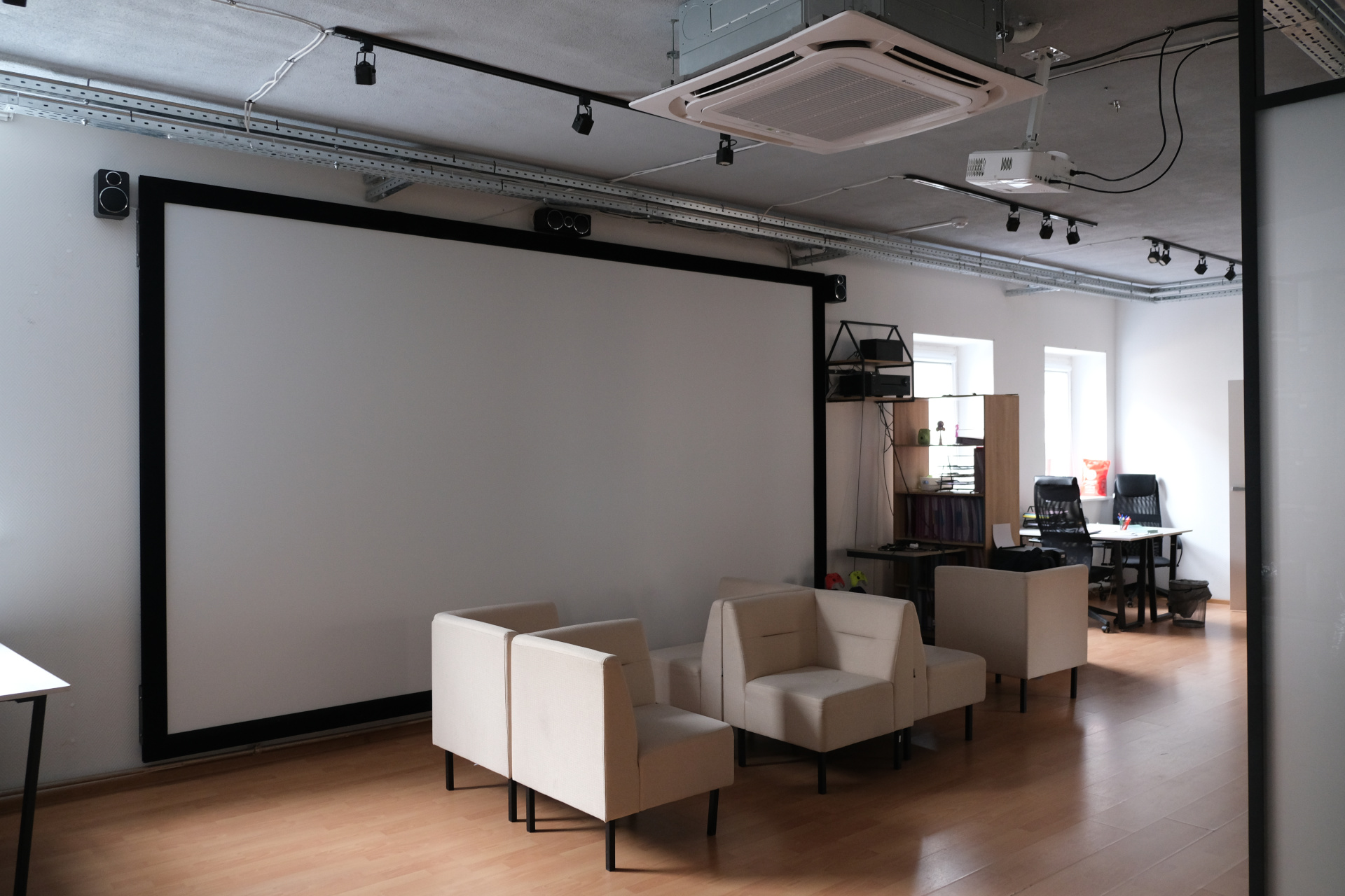 Математики и физики взорвали белорусский Tik-Tok _5.JPG