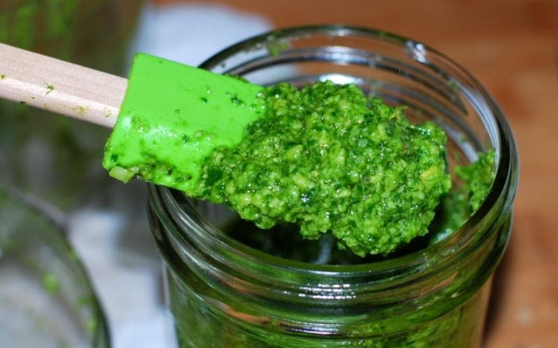 зеленый соус