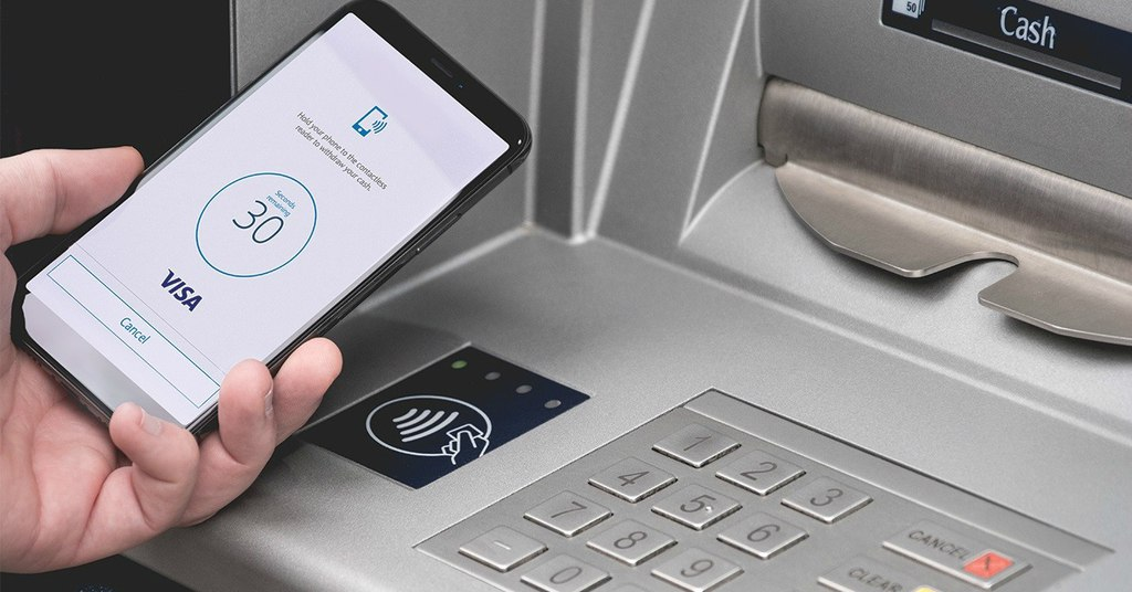 снять деньги в банкомате бесконтактно