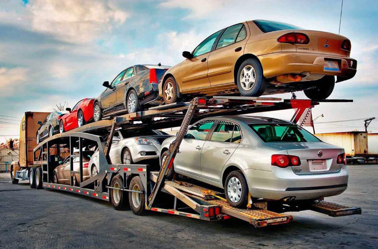 Машины на автовозе Машины на автовозе