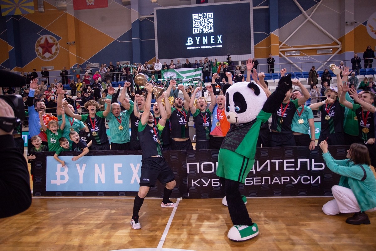 6-Игроки Столицы чемпионы BYNEX-Кубка Беларуси-2023 по мини-футболу.jpg