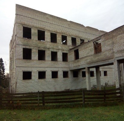 недостроенный корпус больницы