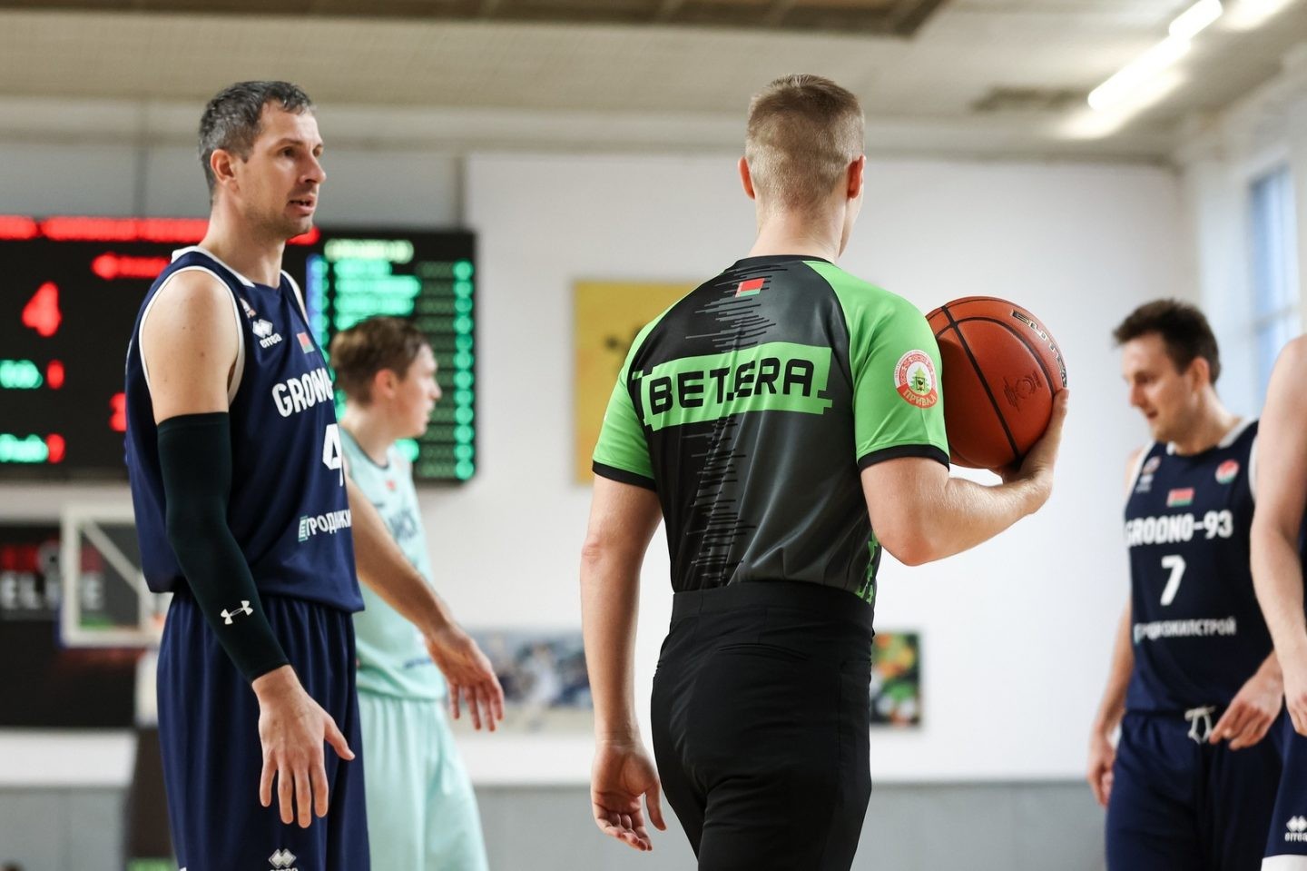 Баскетболист Алексей Тростинецкий в составе Гродно-93 2.jpg