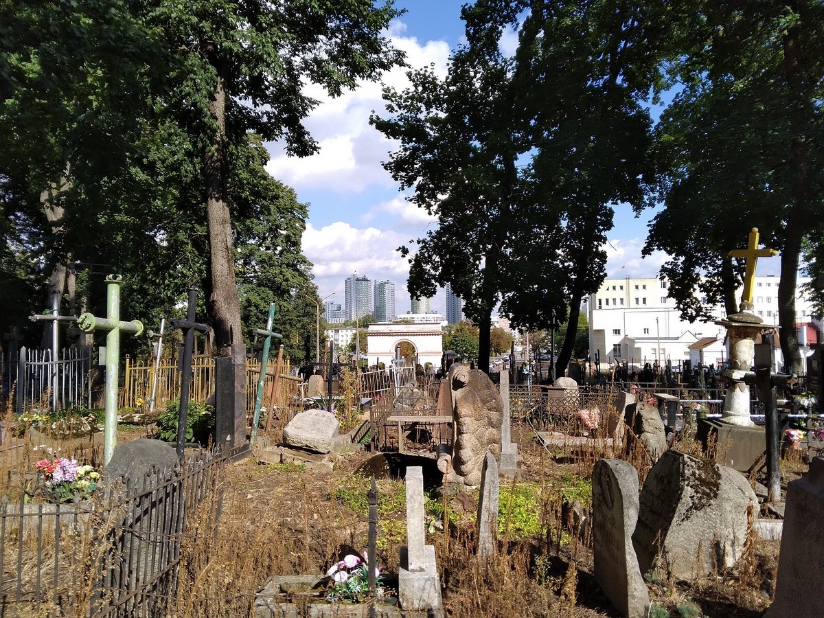 2-Кальварийское кладбище в Минске.jpg 2-Кальварийское кладбище в Минске.jpg
