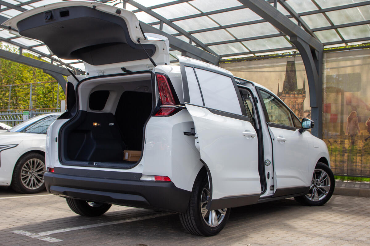 1200x800-art-nat-biznes-_0000_Layer 61.jpg