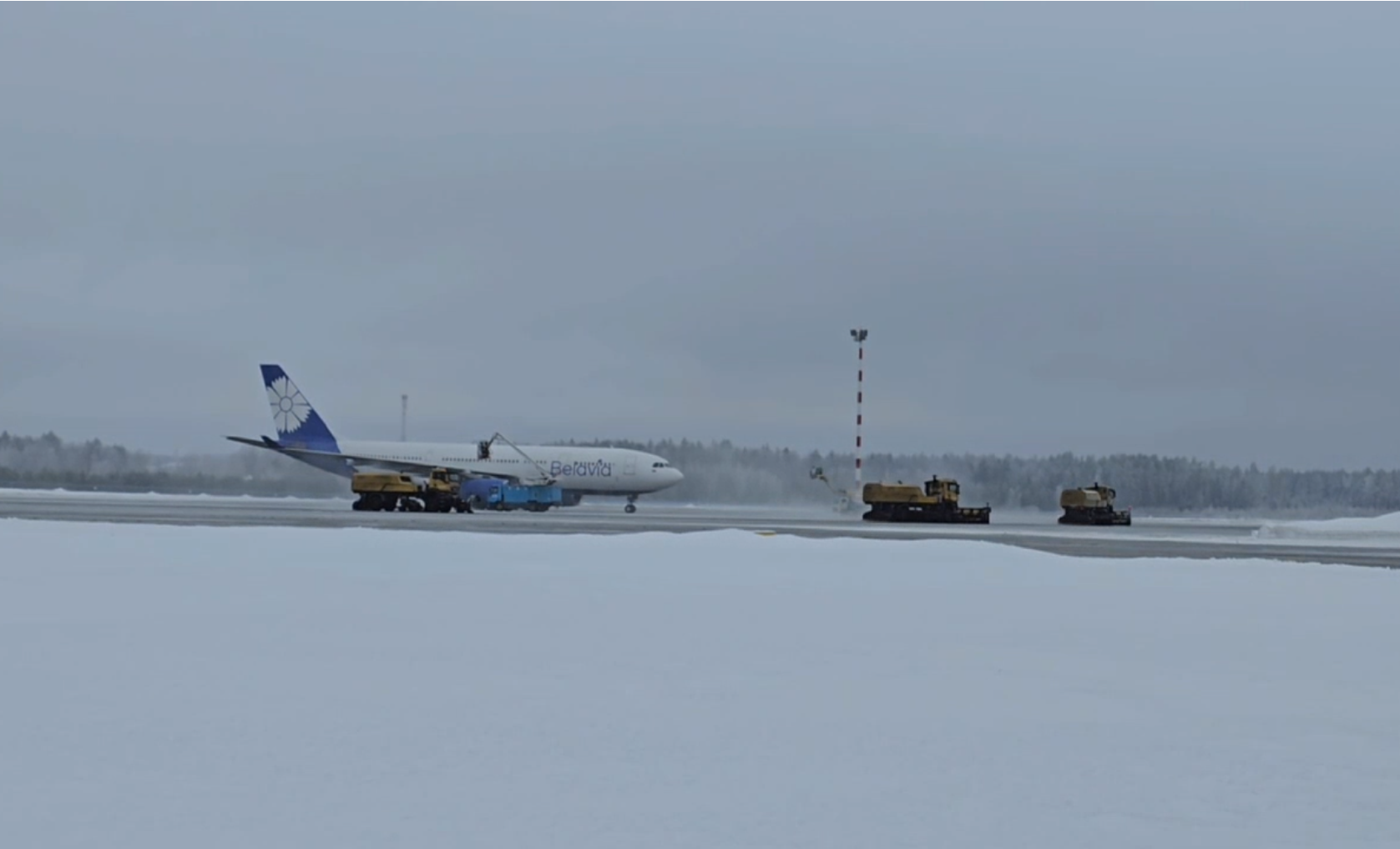 аэропорт чистят