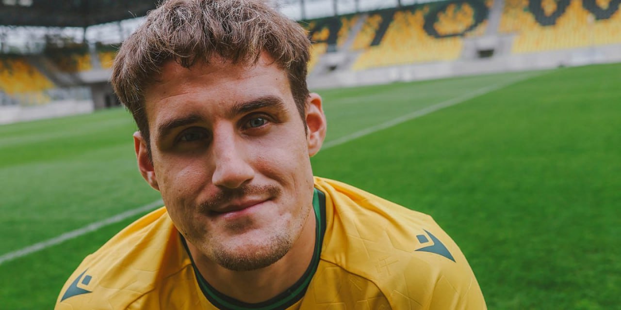 футбол Илья Шкурин