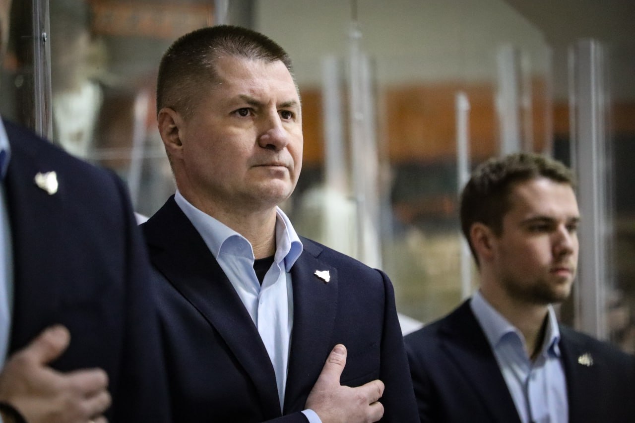 Андрей Мезин утвержден в качестве главного тренера хоккейного “Шахтера”.jpg