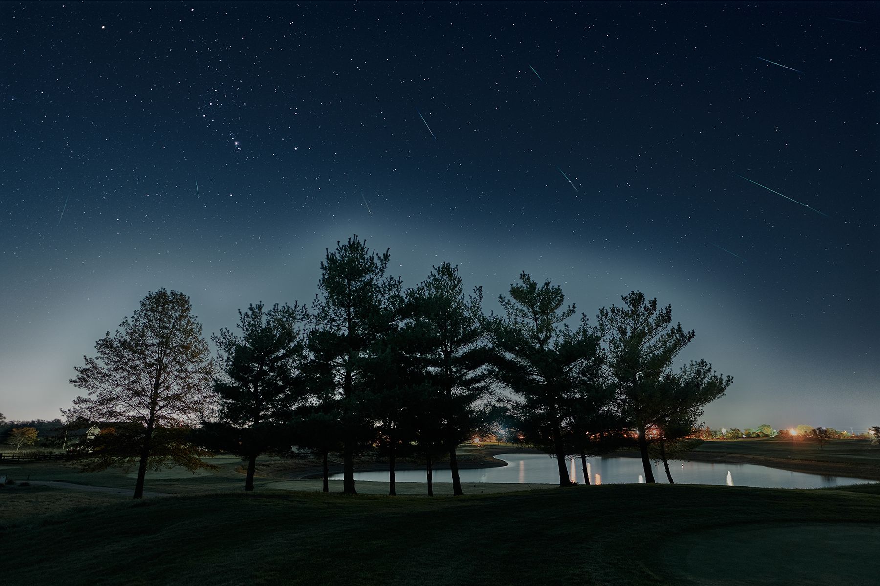 Orionid_Meteor_Shower_Composite_50521737888_68b432d41a.jpg