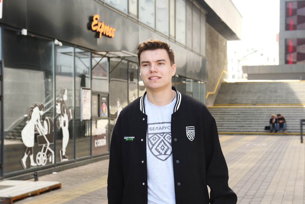 Хоккеист Матвей Шидловский 5.jpg