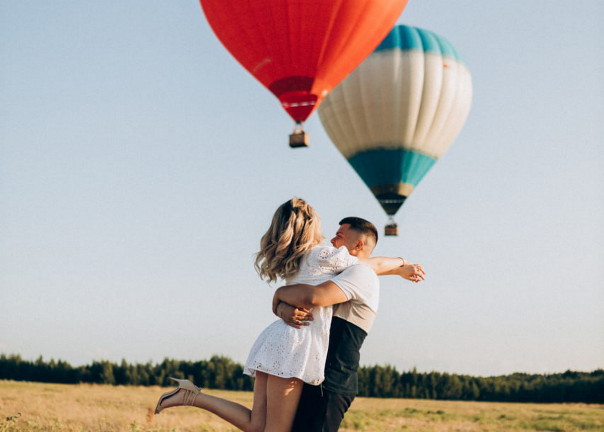 Бракосочетание на воздушном шаре.jpg