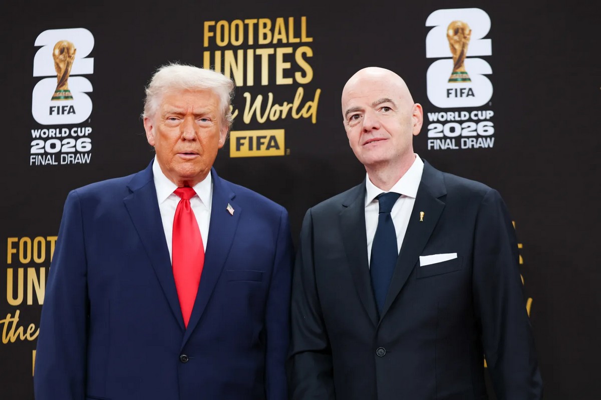 Дональд Трамп и глава ФИФА Джанни Инфантино.jpg