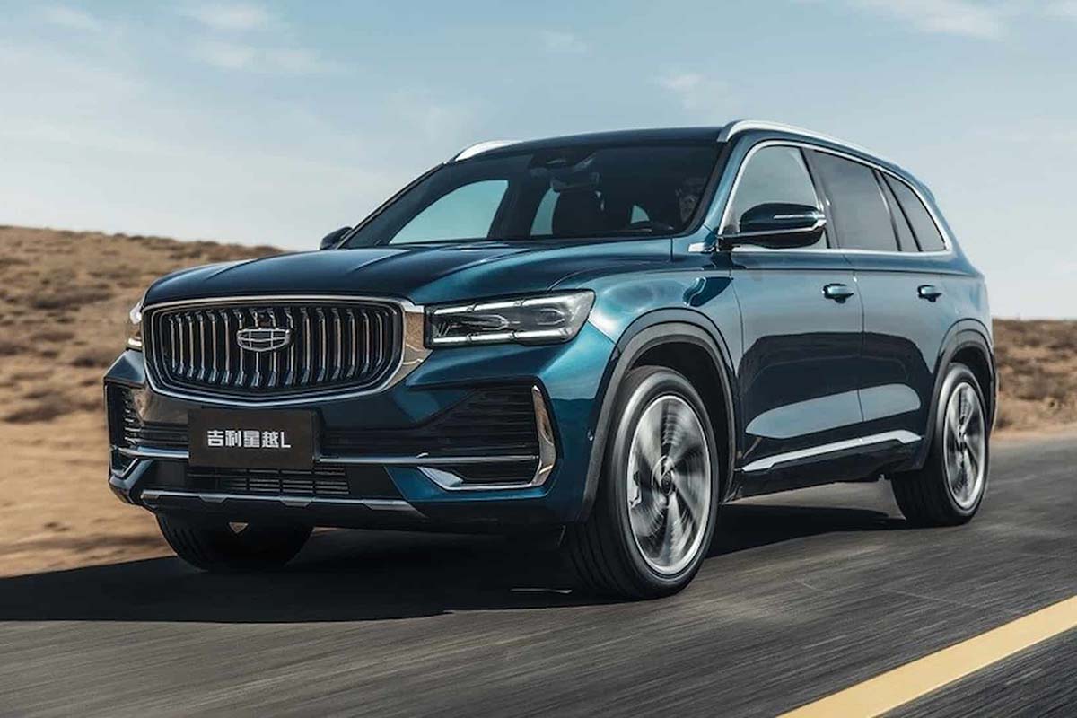 Кроссовер Geely Monjaro.jpg