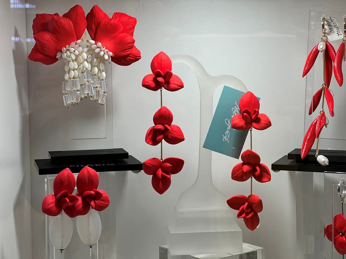 6-Работы Милы в магазине дизайнеров белорусских украшений Belfashion в ТРЦ Европа.jpg