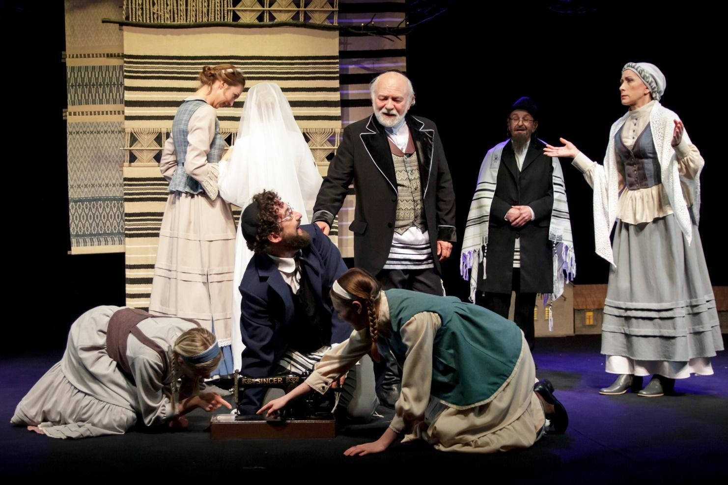 11-Спектакль Поминальная молитва.jpg