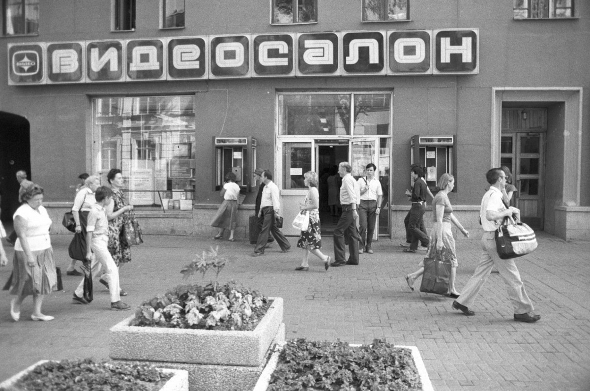 15-Видеосалоны в СССР.jpg
