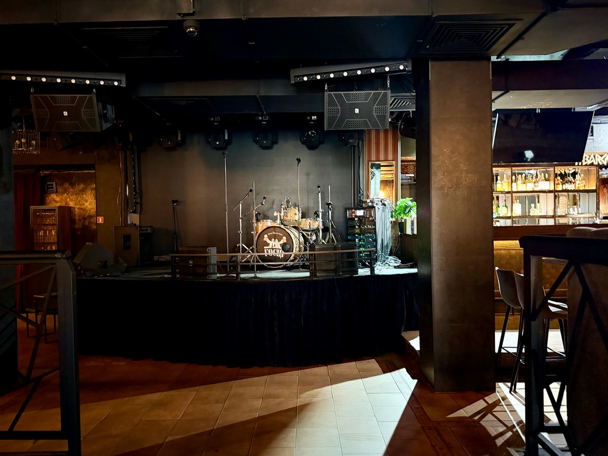 2-Интерьер ресторана Гости.jpg